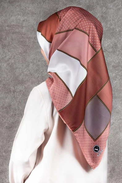 Twill Geometrik Desenli Pudra - Gri Renkli 90x90 Eşarp (İpek İçermez) Kenar Dikiş Şekli El Dikişli ürün görseli 1