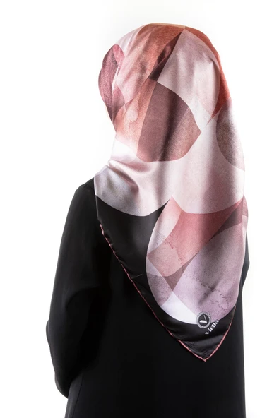 Twill Geometrik Desenli Pembe Renkli 90x90 Eşarp (İpek İçermez)Kenar Dikiş Şekli El Dikişli ürün görseli 1
