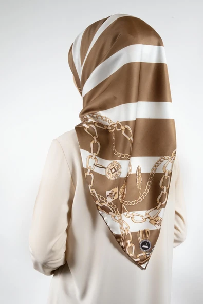 Twill Çizgili Zincir Desenli Vizon Renkli 90x90 Eşarp (İpek İçermez) Kenar Dikiş Şekli El Dikişli ürün görseli 1