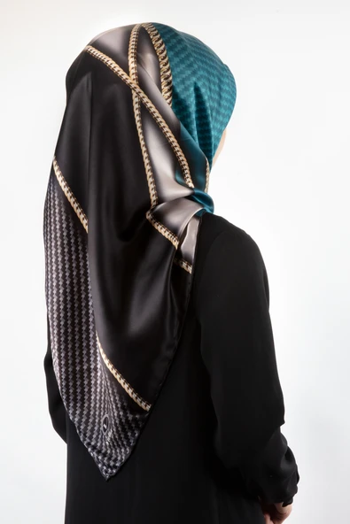 Rayon Gold Detaylı Geometrik Desenli Petrol Mavisi Renkli 90x90 Eşarp (İpek İçermez) Kenar Dikiş Şekli El Dikişli ürün görseli 1