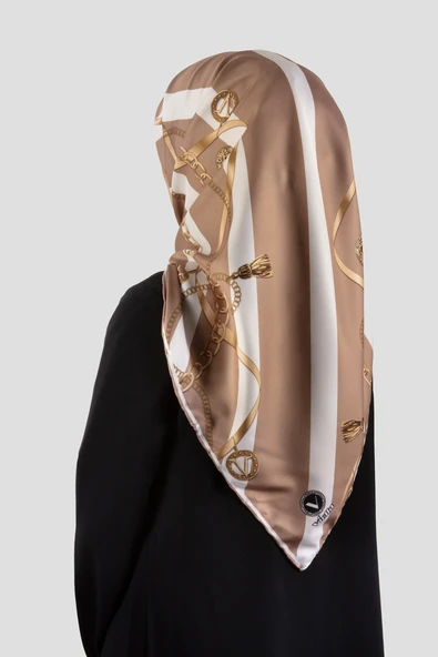 Twill Çizgili Kemer ve Zinci Desenli Vizon Renkli 90x90 Eşarp (İpek İçermez) Kenar Dikiş Şekli El Dikişli ürün görseli 1