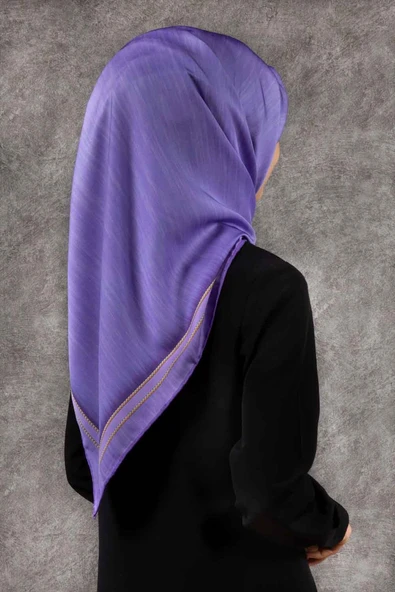Twill Efektli Bordür Desenli Lila Renkli 90x90 Eşarp (İpek İçermez) Dikim Şekli : El Dikişi ürün görseli 1