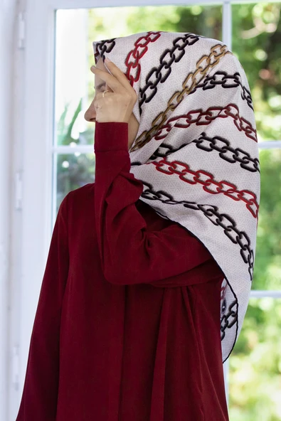 Twill Zincir Desenli Krem - Bordo Renkli 90x90 Eşarp (İpek İçermez) Kenar Dikiş Şekli El Dikişli ürün görseli 1