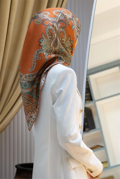 %100 Twill İpek Şal Desenli Taba Renkli 90x90 Eşarp Dikim Şekli : El Dikişi ürün görseli 1