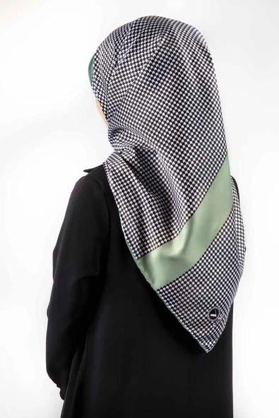 Twill Kazayaklı Şerit Desenli Mint Yeşili Renkli 90x90 Eşarp (İpek İçermez) Dikim Şekli : El Dikişi ürün görseli 1