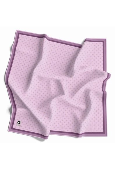 Twill Monogram Desenli Lila Renkli 90x90 Eşarp (İpek İçermez) Kenar Dikiş Şekli El Dikişli ürün görseli 1
