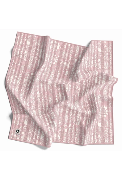 Twill Batik Şal Desenli Pudra Renkli 90x90 Eşarp (İpek İçermez) Kenar Dikiş Şekli El Dikişli ürün görseli 1