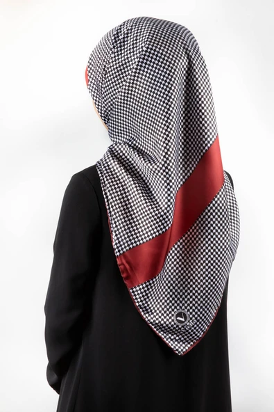 Twill Kazayaklı Şerit Desenli Bordo Renkli 90x90 Eşarp (İpek İçermez) Dikim Şekli : El Dikişi ürün görseli 1