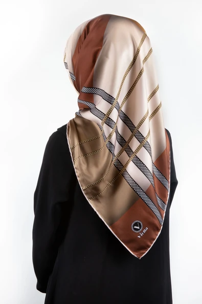 Twill Geometrik Desenli Taba - Hardal Renkli 90x90 Eşarp (İpek İçermez) Kenar Dikiş Şekli El Dikişli ürün görseli 1