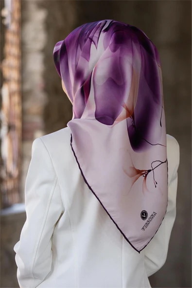 %100 Twill İpek Büyük Çiçek Desenli Mürdüm - Lila Renkli 90x90 Eşarp Dikim Şekli : El Dikişi ürün görseli 1