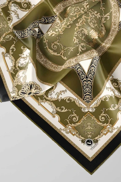 Twill Barok Desenli Haki Yeşili Renkli 90x90 Eşarp (İpek İçermez) Kenar Dikiş Şekli El Dikişli ürün görseli 1