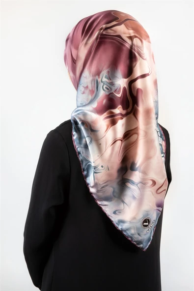 Rayon Batik Desenli Pembe Renkli 90x90 Dikim Şekli : El Dikişi Eşarp (İpek İçermez) Kenar Dikiş Şekli El Dikişli ürün görseli 1