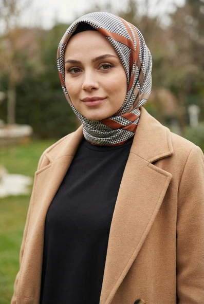 Twill Çizgili Pötikareli Çizgili Desenli Taba Renkli 90x90 Eşarp (İpek İçermez) ürün görseli 1
