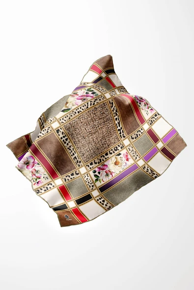 Twill Leopar ve Çiçek Desenli Vizon - Pembe Renkli 90x90 Eşarp (İpek İçermez) Dikim Şekli : El Dikişi ürün görseli 1