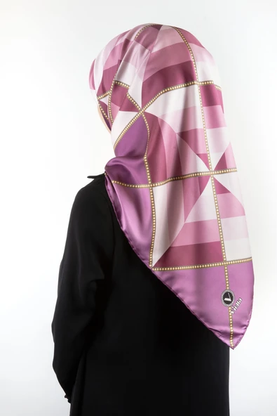 Twill Geometrik Desenli Lila Renkli 90x90 Eşarp (İpek İçermez) Kenar Dikiş Şekli El Dikişli ürün görseli 1