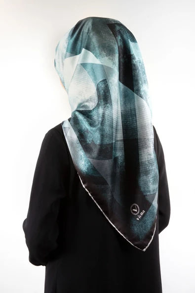 Twill Batik Desenli Petrol Yeşili Renkli 90x90 Eşarp (İpek İçermez) Dikim Şekli : El Dikişi ürün görseli 1