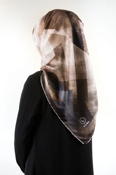Twill Batik Desenli Vizon - İndigo Renkli 90x90 Eşarp (İpek İçermez) Dikim Şekli : El Dikişi ürün görseli 1