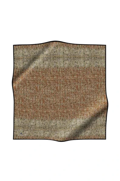 %100 Twill İpek Dokulu Desen Kahverengi - Fıstık Yeşili Renkli 90x90 Eşarp Kenar Dikiş Şekli El Dikişli ürün görseli 1