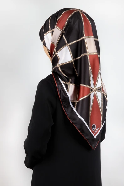 Twill Gold Detaylı Geometrik Çiçekli Desenli Bordo Renkli 90x90 Eşarp (İpek İçermez) Kenar Dikiş Şekli El Dikişli ürün görseli 1