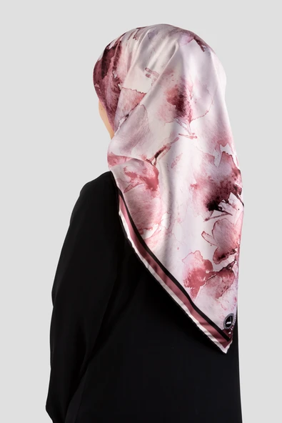 Rayon Sulu Boya Çiçek Desenli Pudra Renkli 90x90 Dikim Şekli : El Dikişi Eşarp (İpek İçermez) ürün görseli 1