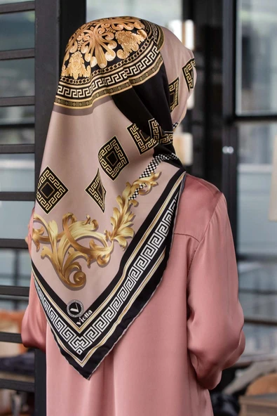 Twill Barok Desenli Bej Renkli 90x90 Eşarp (İpek İçermez) Kenar Dikiş Şekli El Dikişli ürün görseli 1