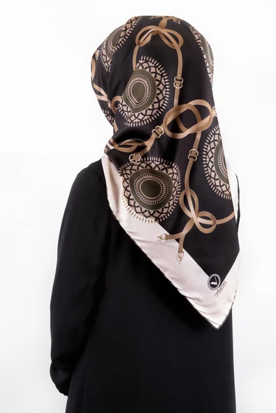 Twill Kemerli Ve Geometrik Desenli Haki Renkli 90x90 Eşarp (İpek İçermez) Kenar Dikiş Şekli El Dikişli ürün görseli 1
