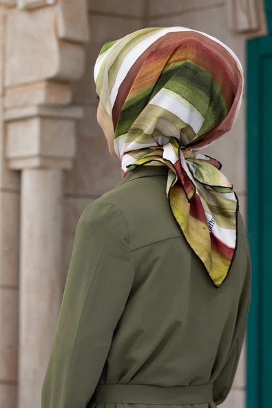 Twill Suluboya Çizgi Desenli Haki - Kiremit Renkli 90x90 Eşarp (İpek İçermez) Kenar Dikiş Şekli El Dikişli ürün görseli 1