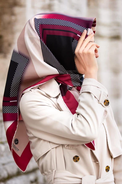 %100 Twill İpek Zebra Desenli Bej - Bordo Renkli 90x90 Eşarp Dikim Şekli : El Dikişi ürün görseli 1