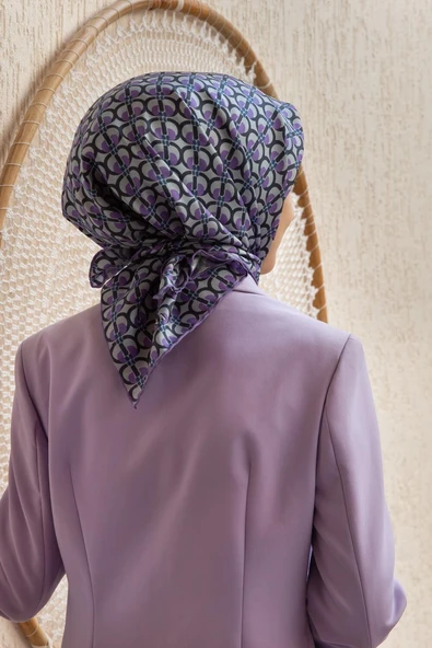 %100 Twill İpek Geometrik Desenli Lila Renkli 90x90 Eşarp Dikim Şekli : El Dikişi ürün görseli 1