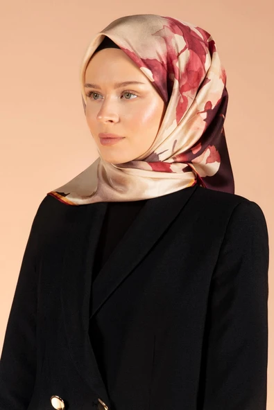 %100 Twill İpek Yaprak Desenli Bej - Bordo Renkli 90x90 Eşarp Dikim Şekli : El Dikişi ürün görseli 1