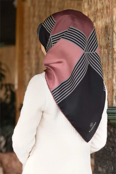 %100 Twill İpek Geometrik Desenli Pudra Renkli 90x90 Eşarp Dikim Şekli : El Dikişi ürün görseli 1