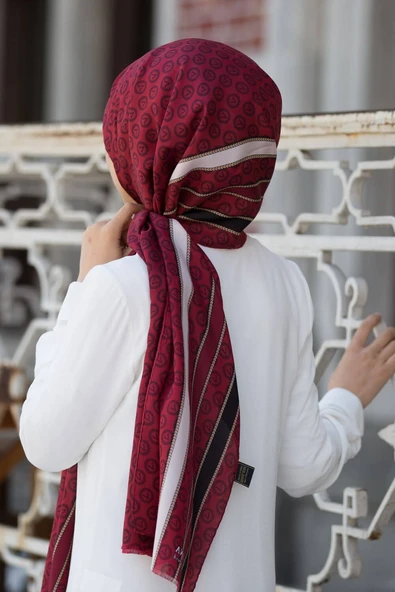 %100 İpek Monogram Desenli Bordo - Siyah Renkli 92x210 Şal ürün görseli 1