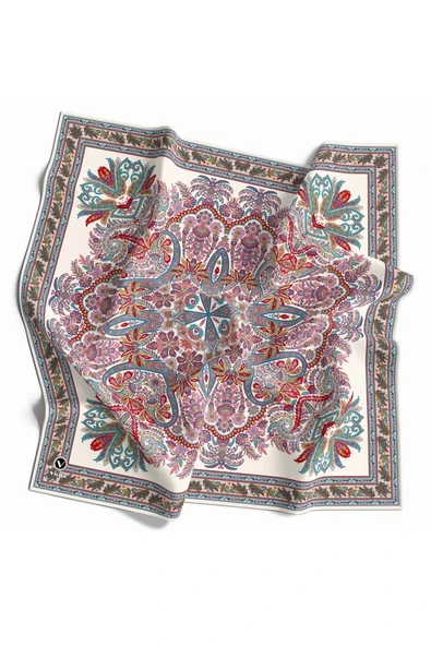 Kristal Şal Desenli Beyaz Renkli 90x90 Eşarp (İpek İçermez) Dikim Şekli : El Dikişi ürün görseli 1