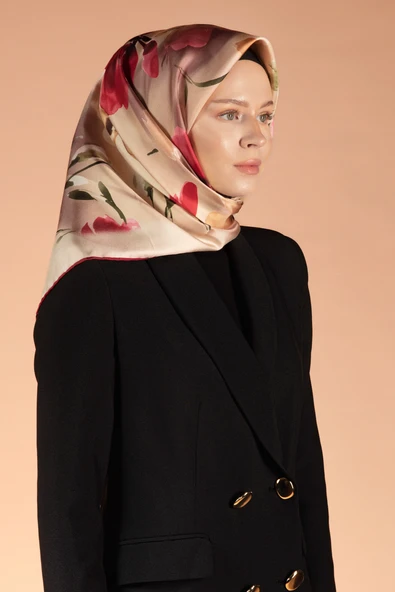 %100 Twill İpek Çiçek Desenli Bej - Bordo Renkli 90x90 Dikim Şekli : El Dikişi Eşarp ürün görseli 1