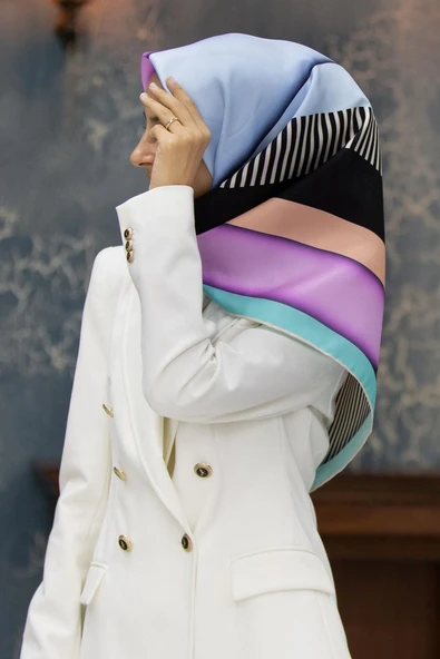 %100 Twill Renk Bloklu Çizgili Desenli Pudra - Bebe Mavisi Renkli 90x90 Eşarp Dikim Şekli: El Dikişii ürün görseli 1