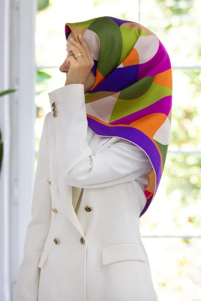 %100 Twill Renk Bloklu Çizgili Desenli Mor - Turuncu Renkli 90x90 Eşarp Dikim Şekli: El Dikişii ürün görseli 1