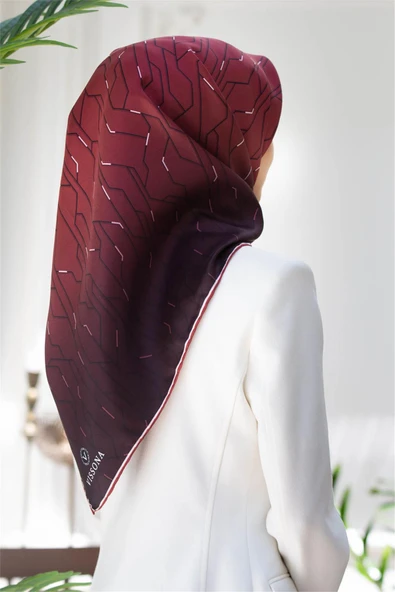 %100 Twill İpek Geometrik Desenli Bordo Renkli 90x90 Eşarp Dikim Şekli : El Dikişi ürün görseli 1