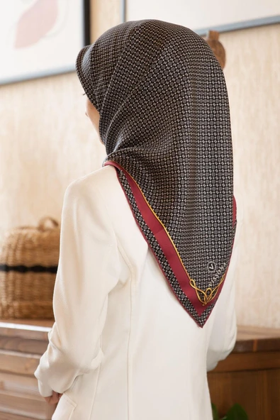 %100 Twill İpek Minik Motif Desenli Siyah - Bordo Renkli 90x90 Eşarp Dikim Şekli : El Dikişi ürün görseli 1