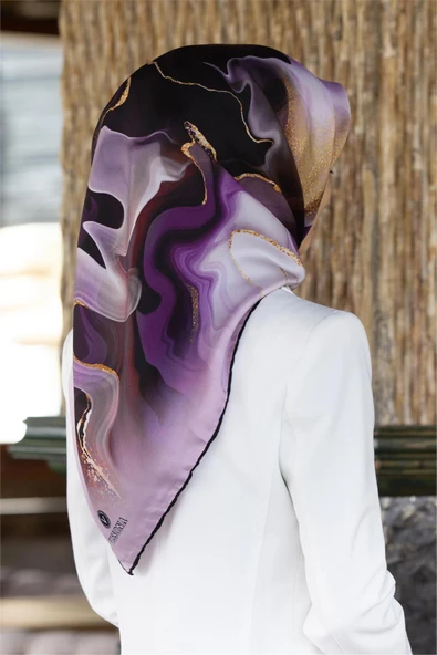 %100 Twill İpek Batik Desenli Mor - Fuşya Renkli 90x90 Eşarp Dikim Şekli : El Dikişi ürün görseli 1