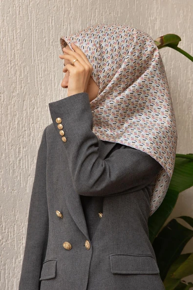 %100 Twill İpek Çizgi Desenli Gri Renkli 90x90 Eşarp Dikim Şekli : El Dikişi ürün görseli 1