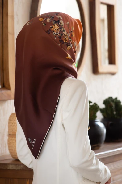 %100 Twill İpek Sonsuz Çiçek Desenli Taba Renkli 90x90 Eşarp Dikim Şekli : El Dikişi ürün görseli 1