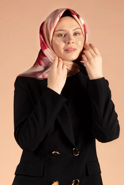 %100 Twill İpek Yaprak Desenli Bordo Renkli 90x90 Eşarp Dikim Şekli : El Dikişi ürün görseli 1