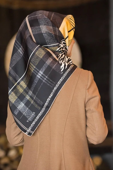 %100 Twill İpek Ekoseli Ve Leopar Desenli Siyah - Gold Renkli 90x90 Eşarp Dikim Şekli : El Dikişi ürün görseli 1