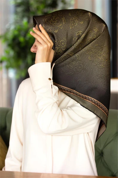%100 Twill Barok Desenli Haki Yeşili Renkli 90x90 Eşarp Dikim Şekli: El Dikişi ürün görseli 1