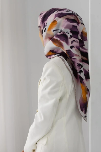 %100 Twill İpek Batik Desenli Mürdüm - Turuncu Renkli 90x90 Eşarp Dikim Şekli : El Dikişi ürün görseli 1