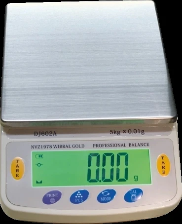 Diamond Dijital Göstergeli Profesyonel Hassas Terazi Nvz-1978 (5 Kg-0.01) ürün görseli 1