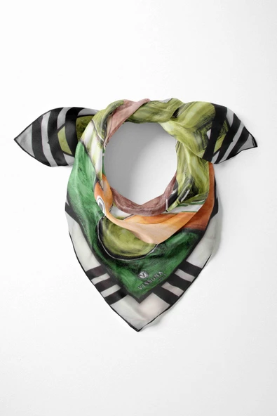 %100 İpek Kadın Desenli Bandana 80x80 ürün görseli 1
