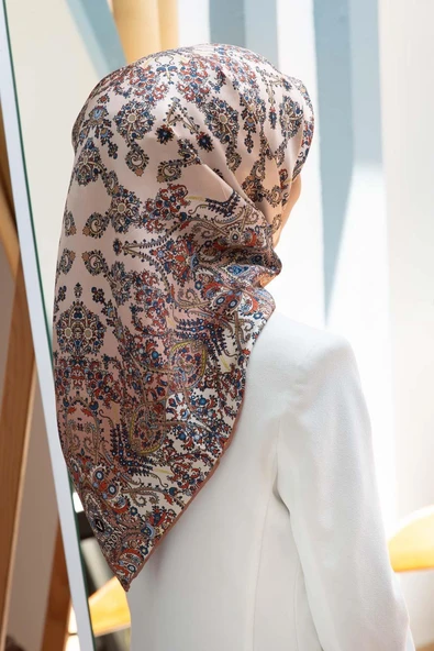 %100 Twill İpek Şal Desenli Bakır Renkli 90x90 Eşarp Dikim Şekli : El Dikişi ürün görseli 1