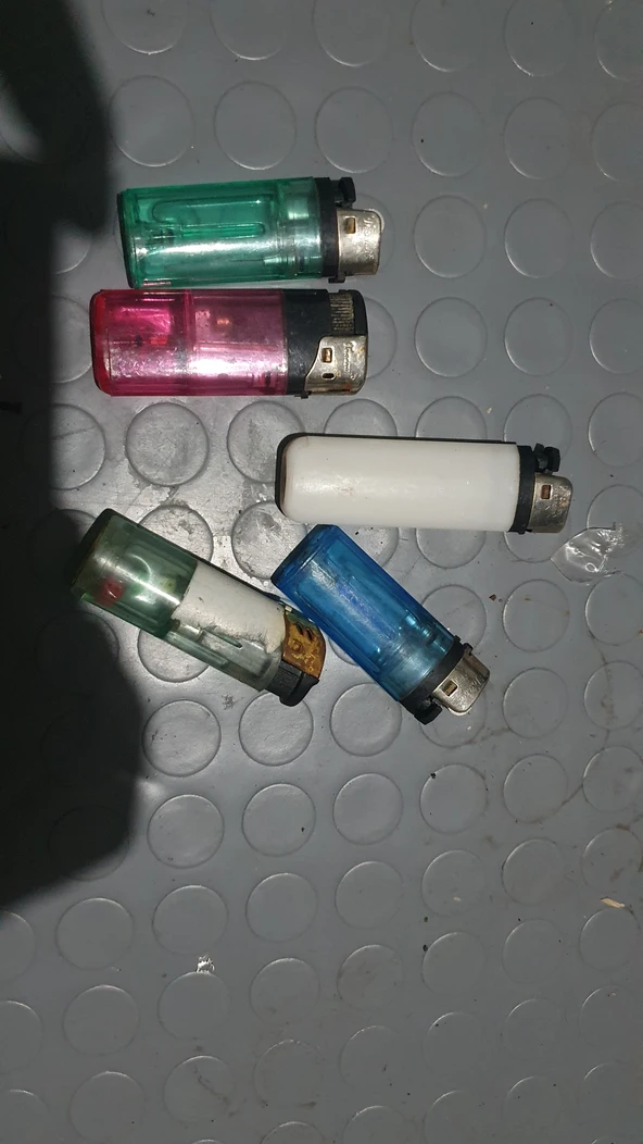 7 adet çakmak ikinci el karma gazi dolu ürün görseli 1