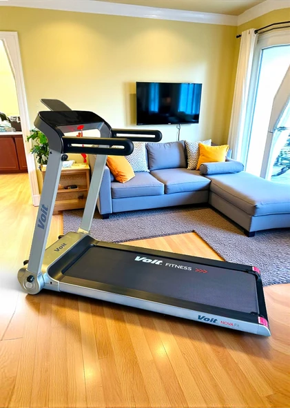 Voit Novafit Koşu Bandı, 46cm Geniş Bant, Bluetooth Hoparlör, LED Ekran ürün görseli 1